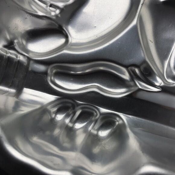 Lot 2 Wilton Mickey Mouse Cake Pans Disney Full Body Birthday Vintage 80s 90s - Picture 14 of 16